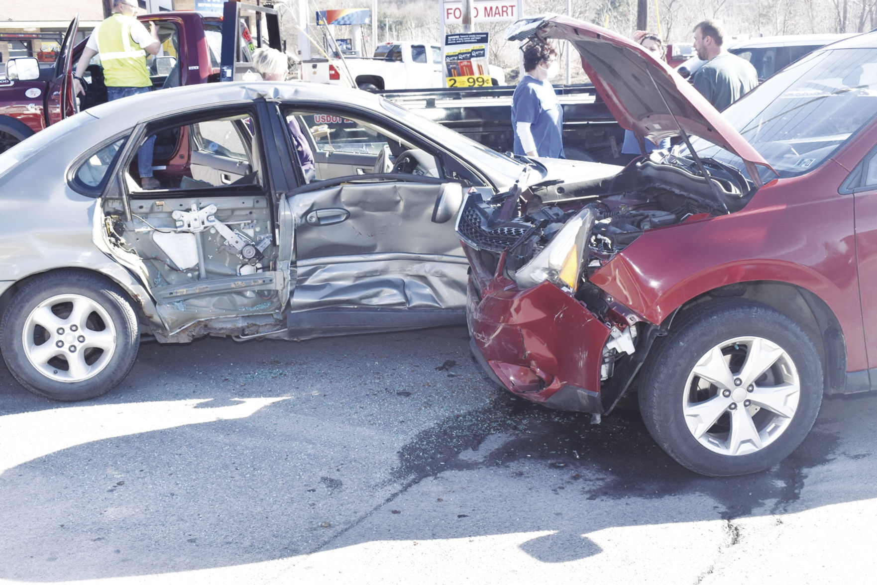 2-car crash Friday in Ranshaw